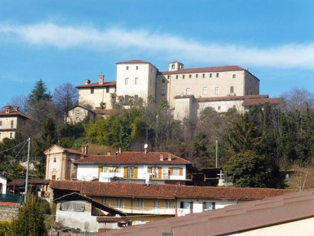 Apartmán La Dimora Di Nonno Piero Manta Exteriér fotografie